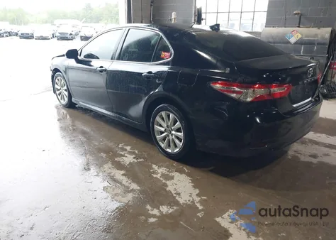 2020 Toyota Camry Le из США, поврежденный, VIN 4T1C11AK9LU960880